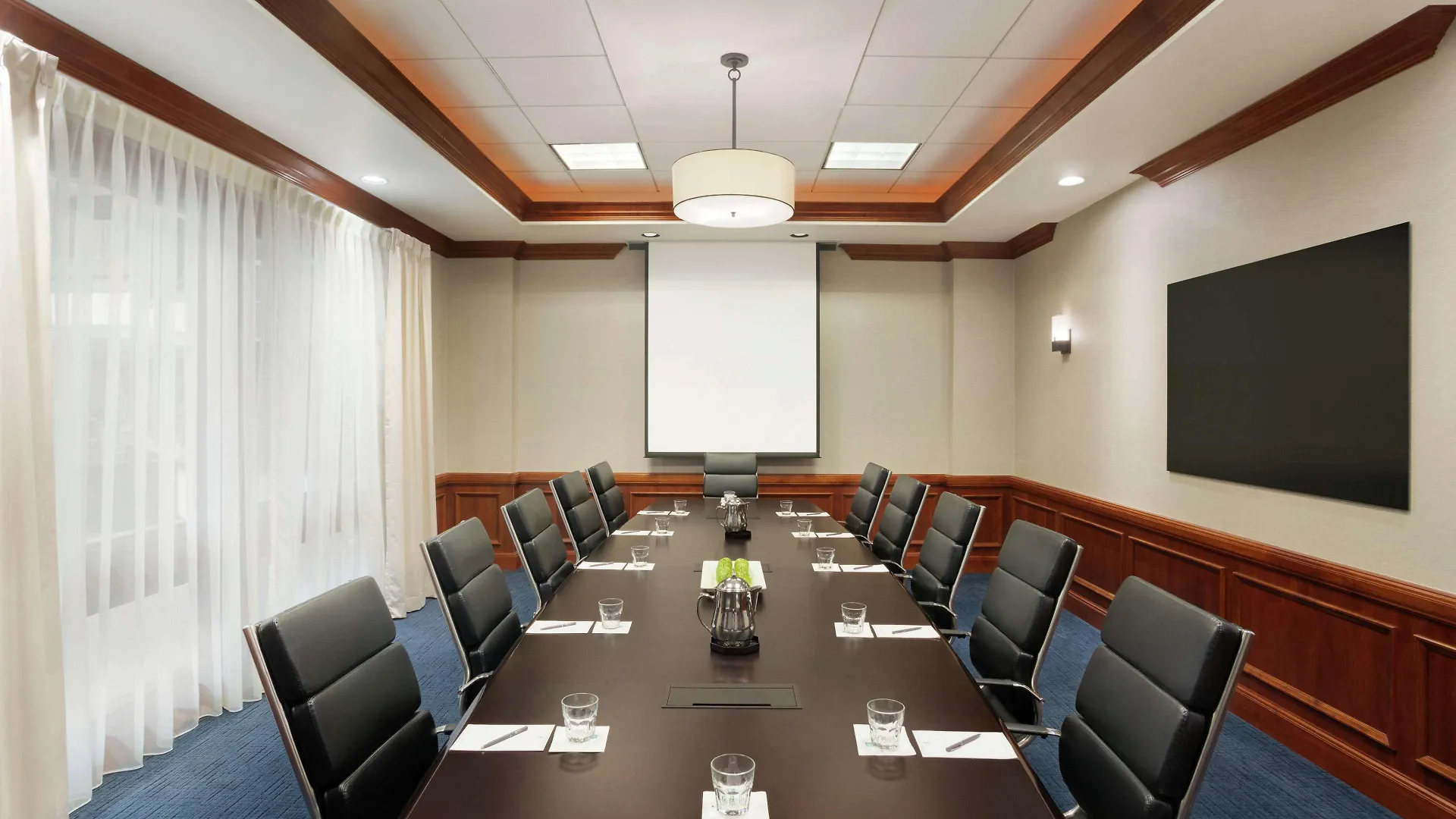 Embassy Suites By Hilton Denver International Airport