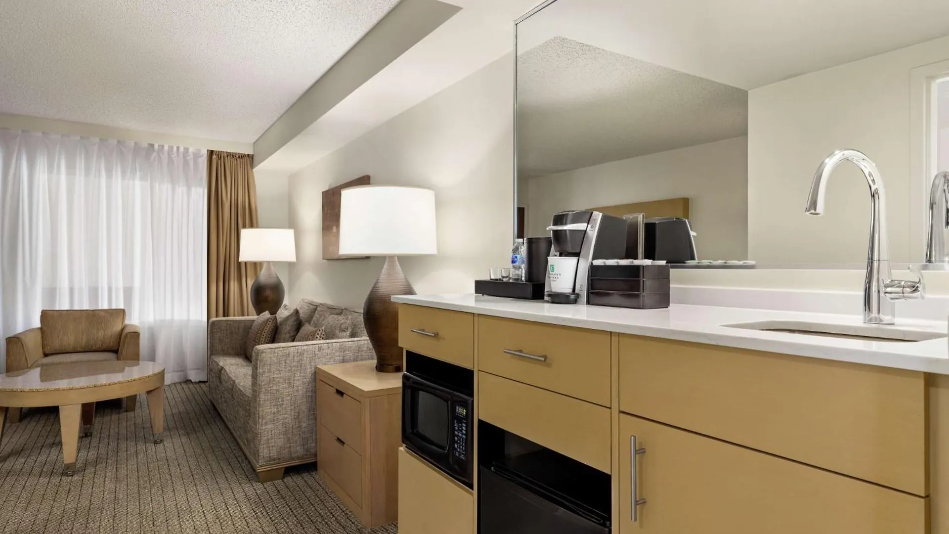 Embassy Suites By Hilton Denver International Airport Hotel