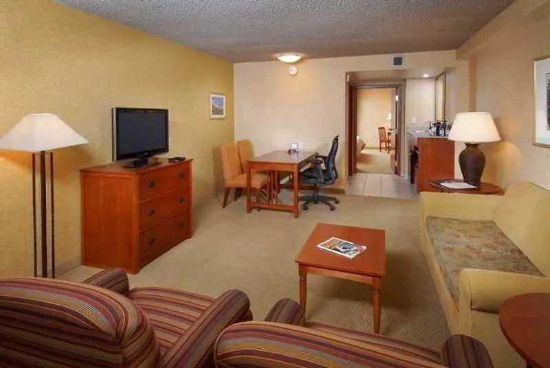 Hotel Embassy Suites By Hilton Denver International Airport